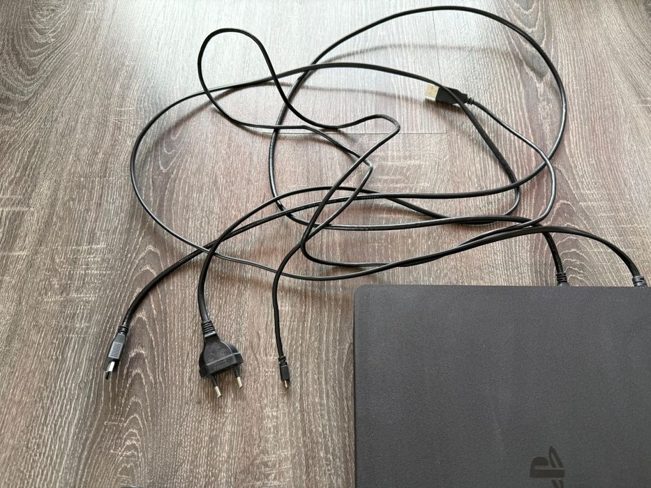 PlayStation 4 Slim 500GB (PS4)