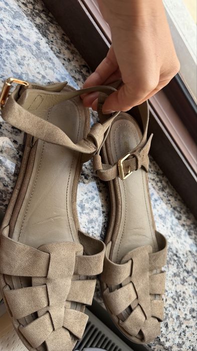 Sandale Zara piele intoarsa marimea 39