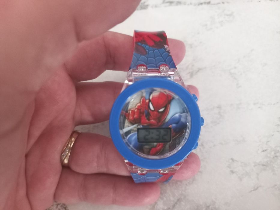 Sticla termos copii Spiderman, cu cana si ceas