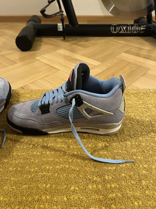 Air Jordan 4 Retro University Blue