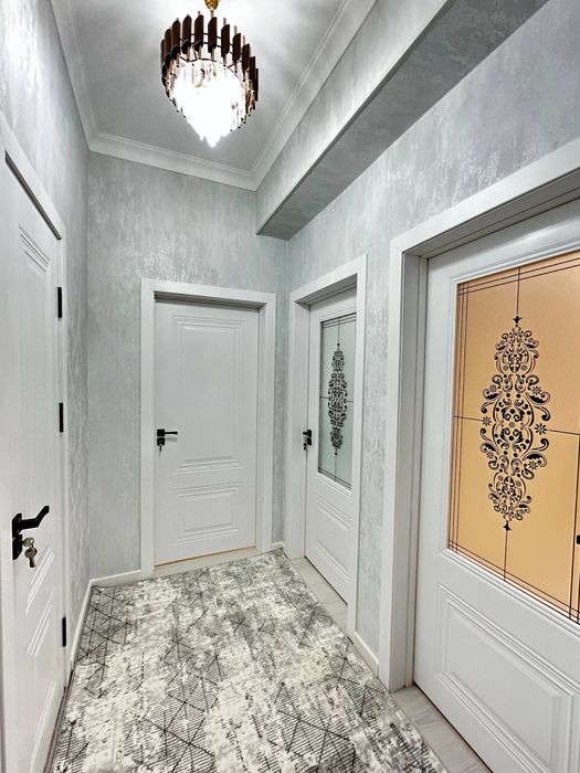 Сдается 2 ком ТЦ Парус. Новостройка. Чиланзар