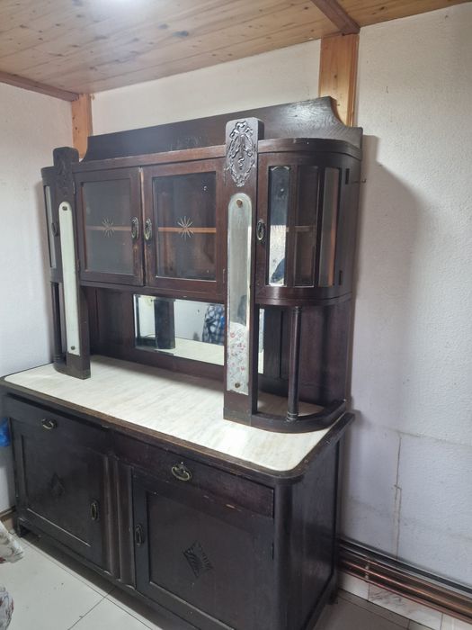 Credenț lemn cu blat marmură