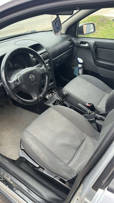Vand Opel Astra G cu turbina defecta