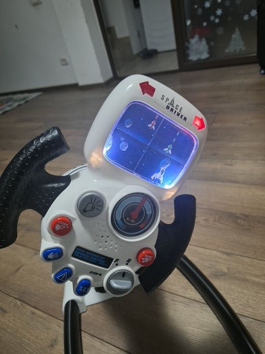 Simulatorul electronic Space Driver Smoby