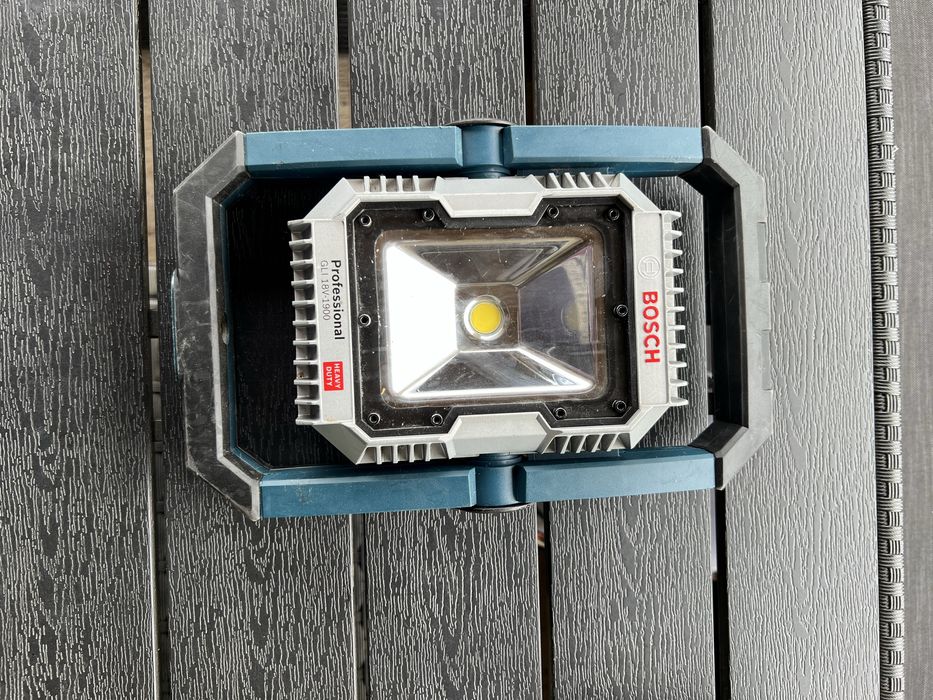 Lanterna cu acumulator