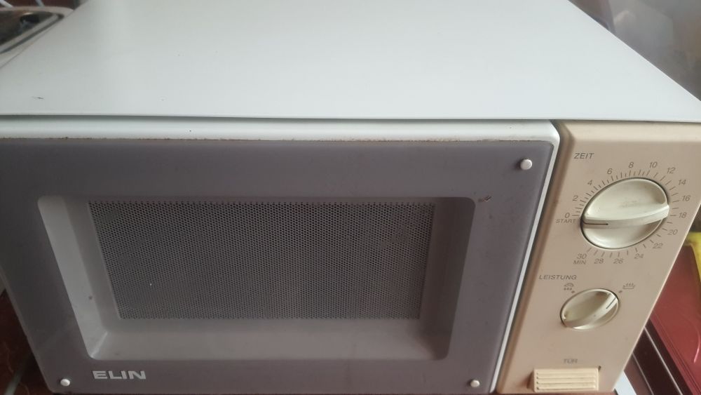 Микровълнова фурна