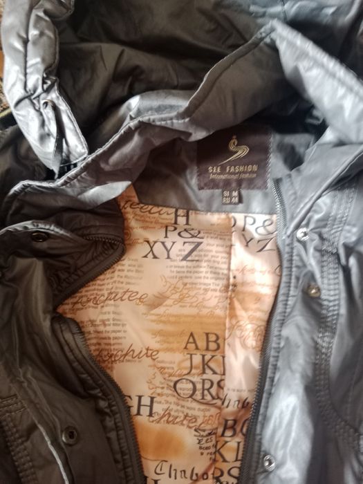 Куртки новые для девочек. Недорого