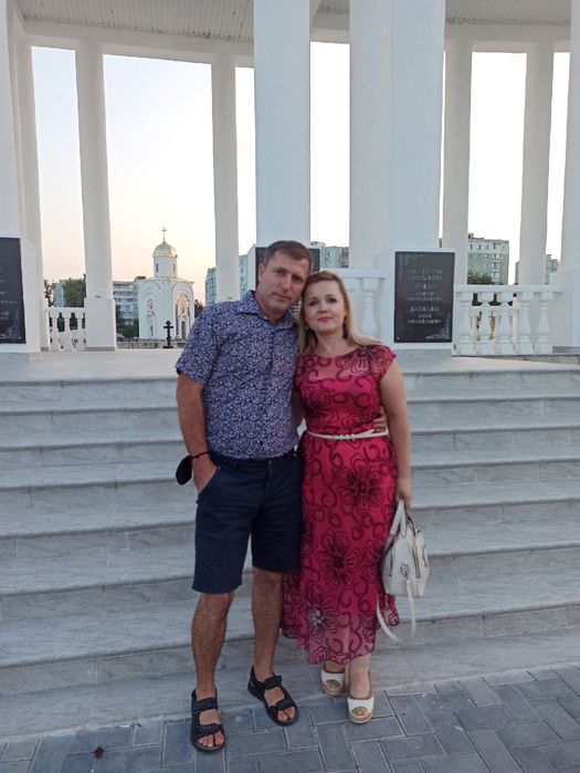 Продавам елегантни рокли