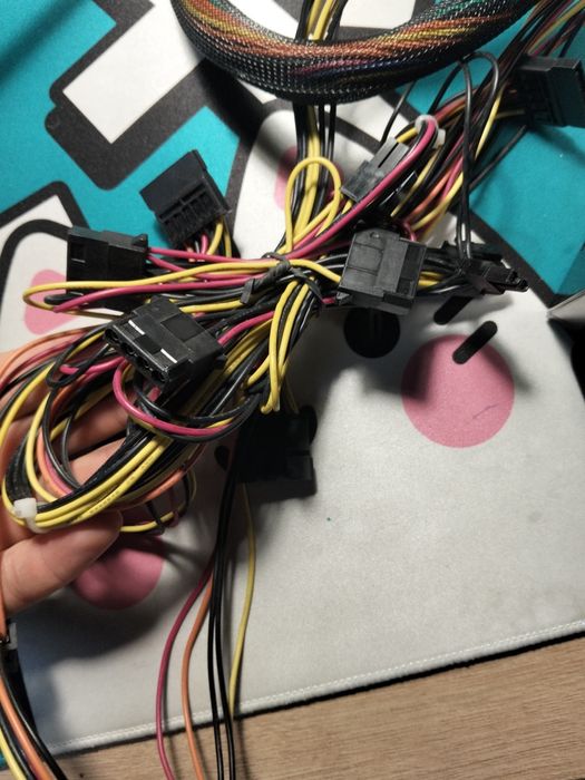 Продам блок питания 550w