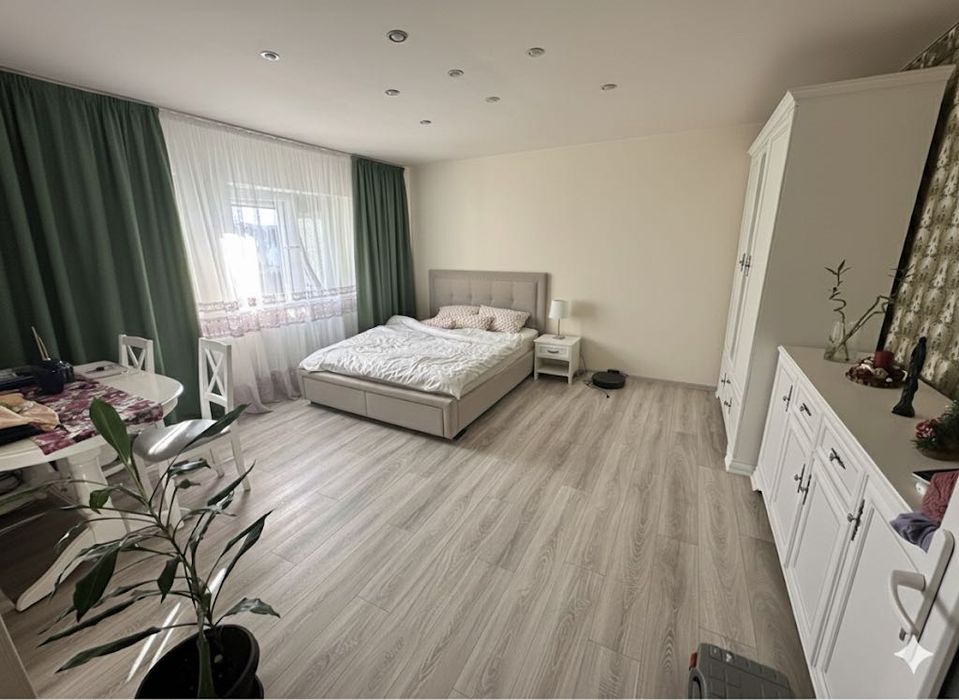 Pat tapițat 160x200