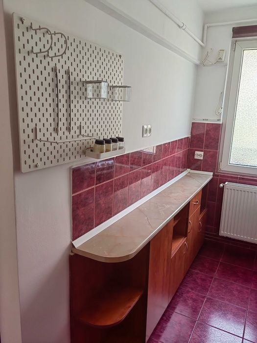 Proprietar închiriez garsonieră Hala Traian Sector 2