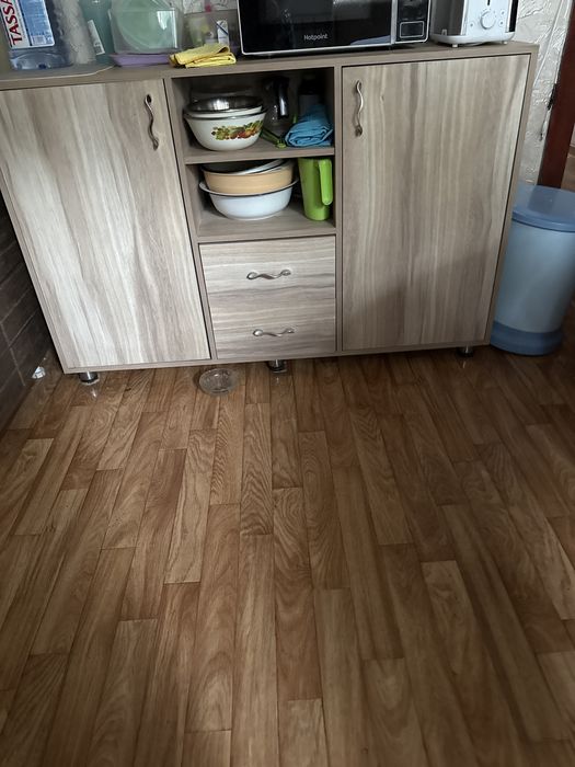 Шкаф на кухню продам шкаф