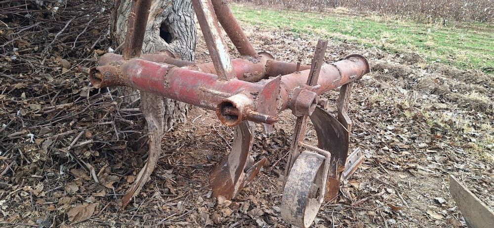 Плуг сотилади(Продается)