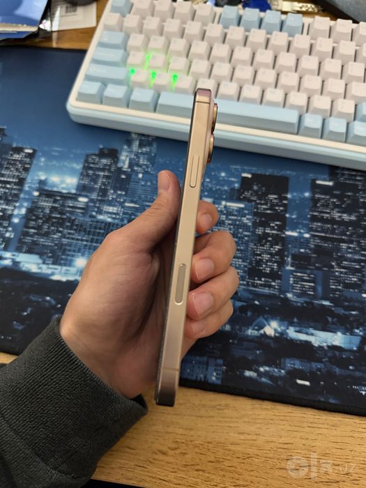 iPhone 16 Pro Max Desert