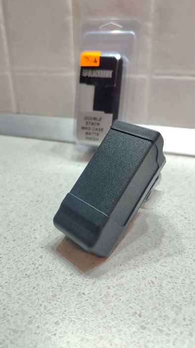 Тактическият кобур Blackhawk Sig Sauer  и Кобур пълнител 9mm BlackHawk