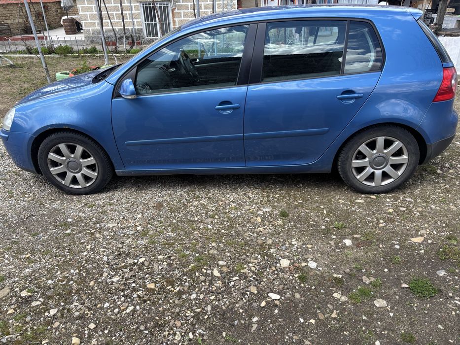 Golf 5 в отлично състояние