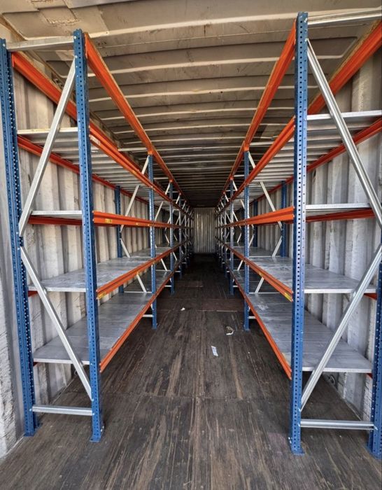 Rafturi metalice pentru containere