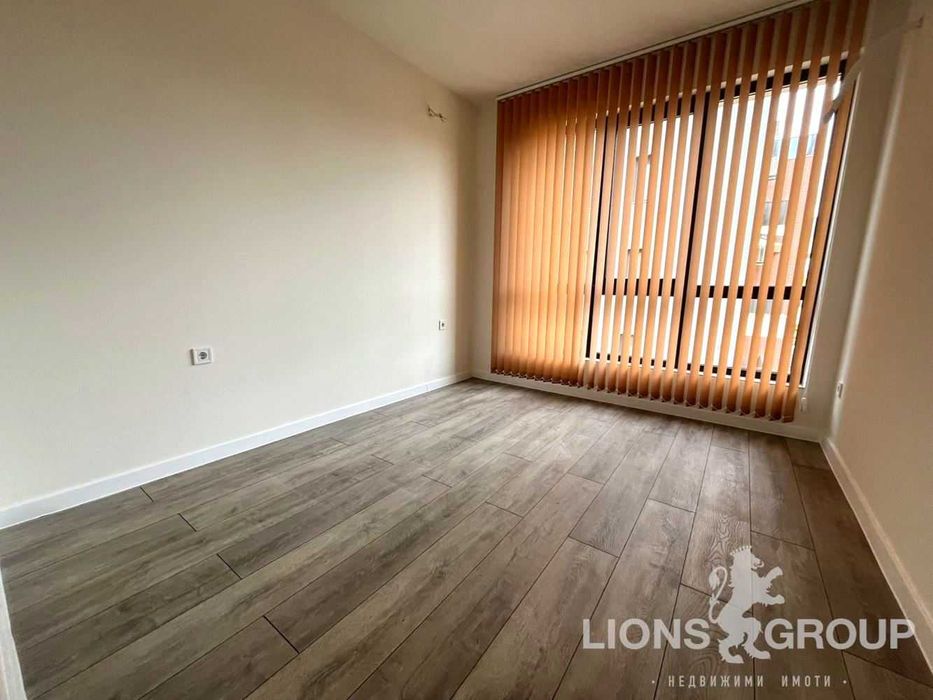 Продава се Тристаен апартамент в Варна, Бриз - 85 кв.м за 2942 €/кв.м - Снимка #1