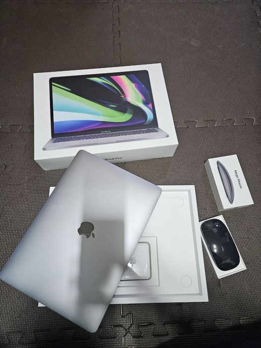 MacBook pro m1 13 dyum spacegray 16GB/512GB/magic mouse 2 full box