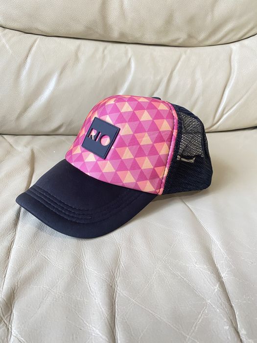 RIO - дизайнерска шапка с козирка