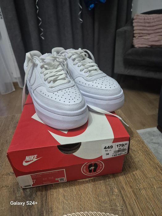 Adidasi Nike Court Vision din piele naturala