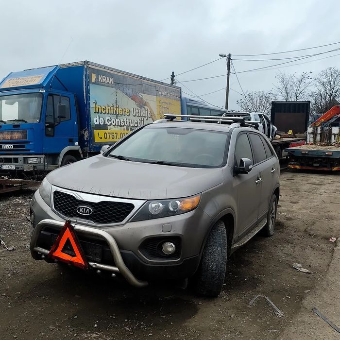 Dezmembrari Kia SORENTO 2 (XM) (2009-) 2.2 CRDi Motorina