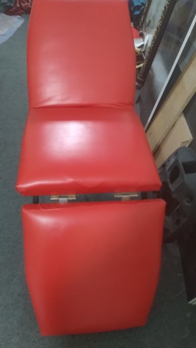 Продаётся кушетки.