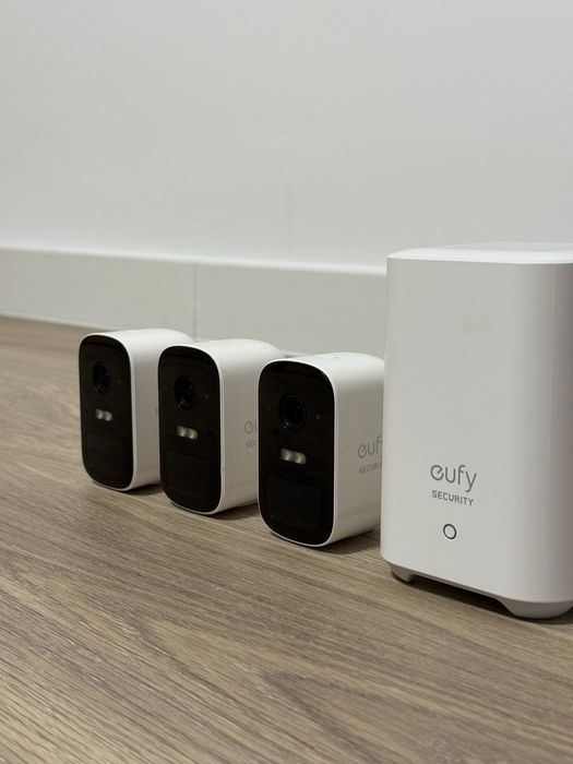 Sistem EufyCam 2C – 3 camere wireless + HomeBase 2