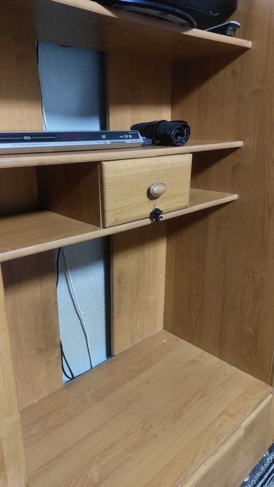 Шкаф горка вместительный