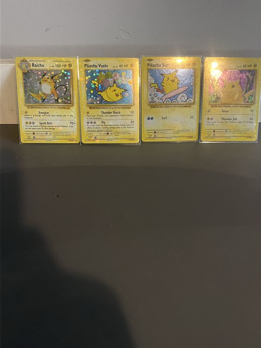 Pokemon карти.
