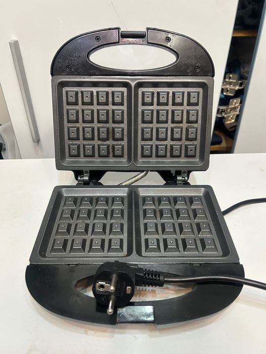 Вафельница машинка