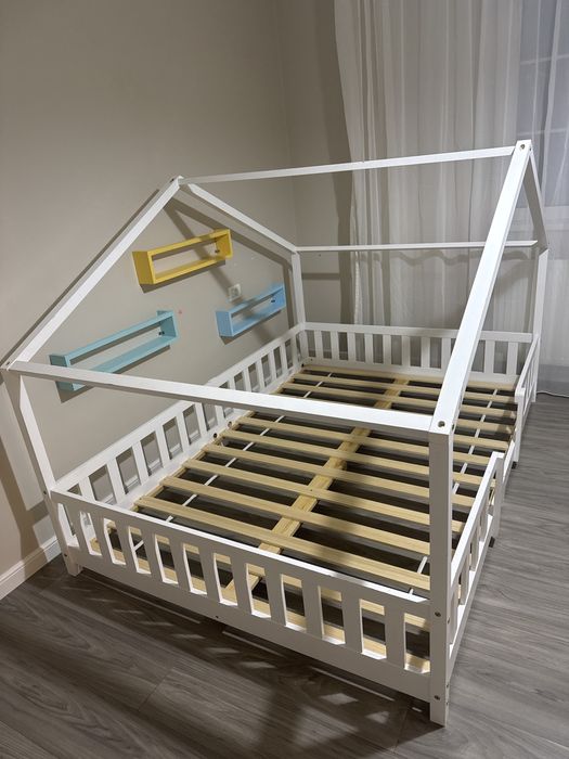 Pat copii stil casuta