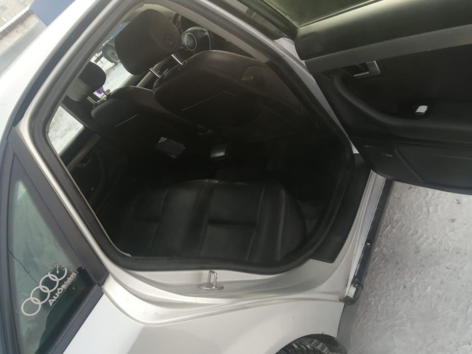 Продам машину Audi A4