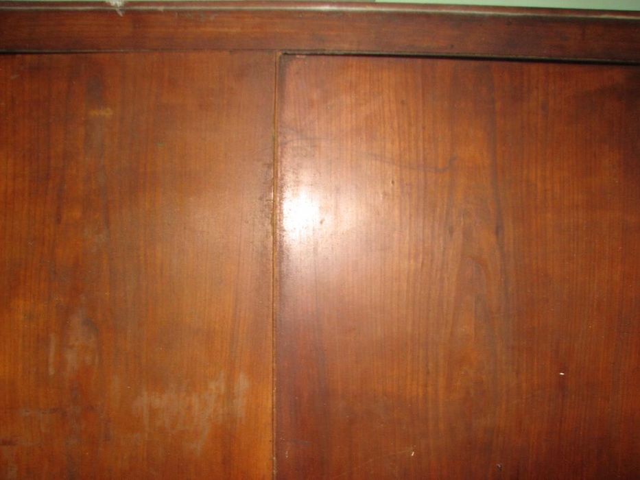 Dulap cu furnir cires ,noptiere paturi fără saltea