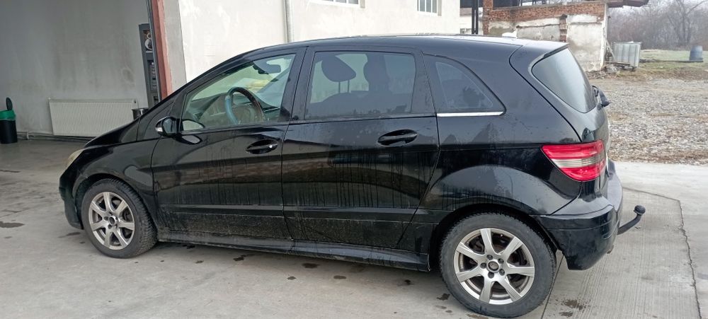 Motor Mercedes Benz B180D