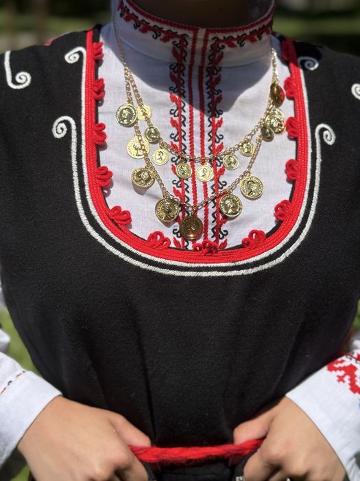 Пендари за народни носии
