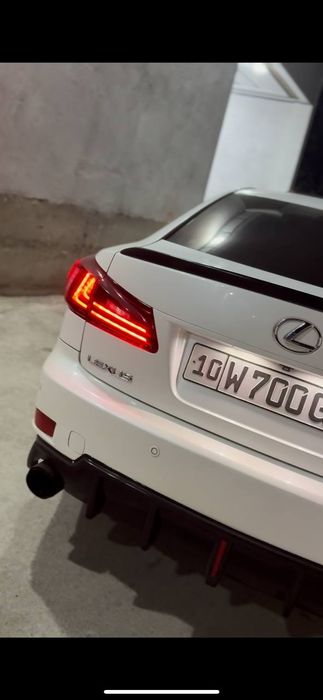 Срочно лексус is300