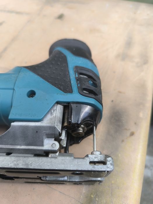 прободен трион  Makita 4351FCT /720 W/