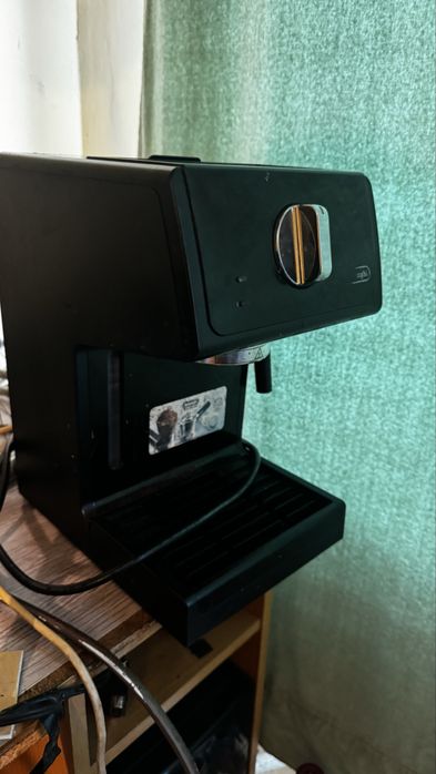 Кафе машина DeLonghi