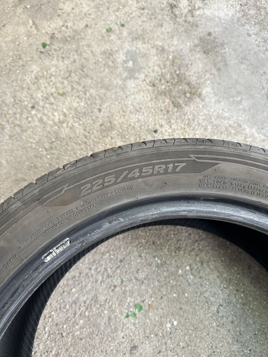 Hankook 225/45/17 летни