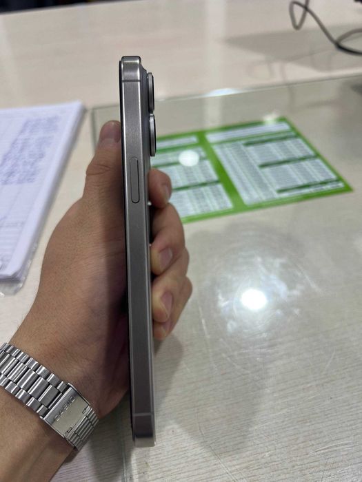 Iphone 15 pro max sotiladi