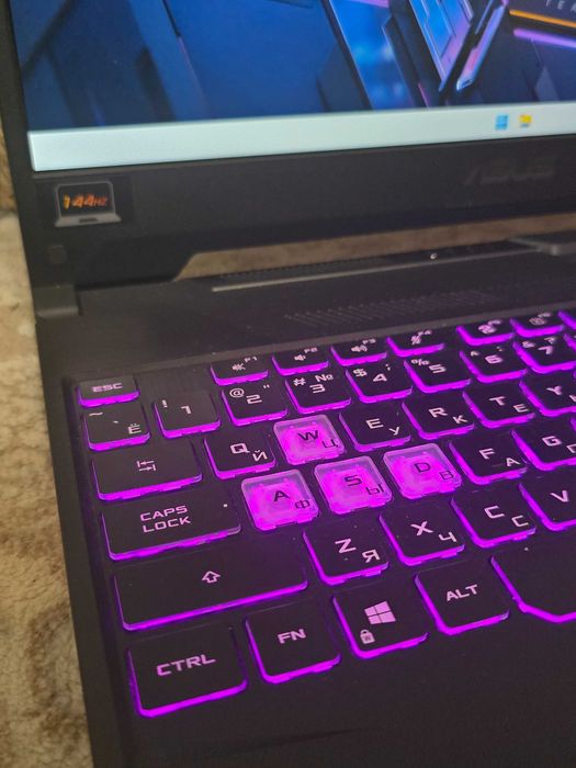 Asus TUF Gaming F15 FX506LH / i5-10300H / GTX 1650 4GB / 144Hz