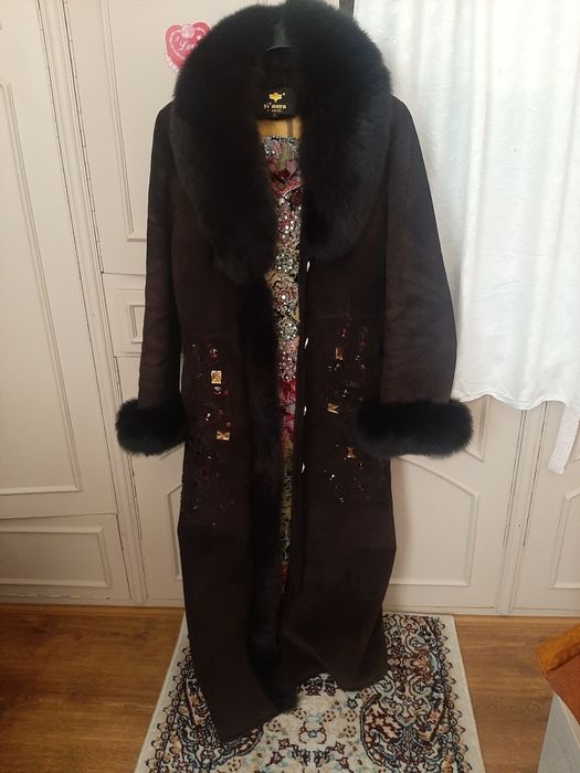 Женская пальто коричневая