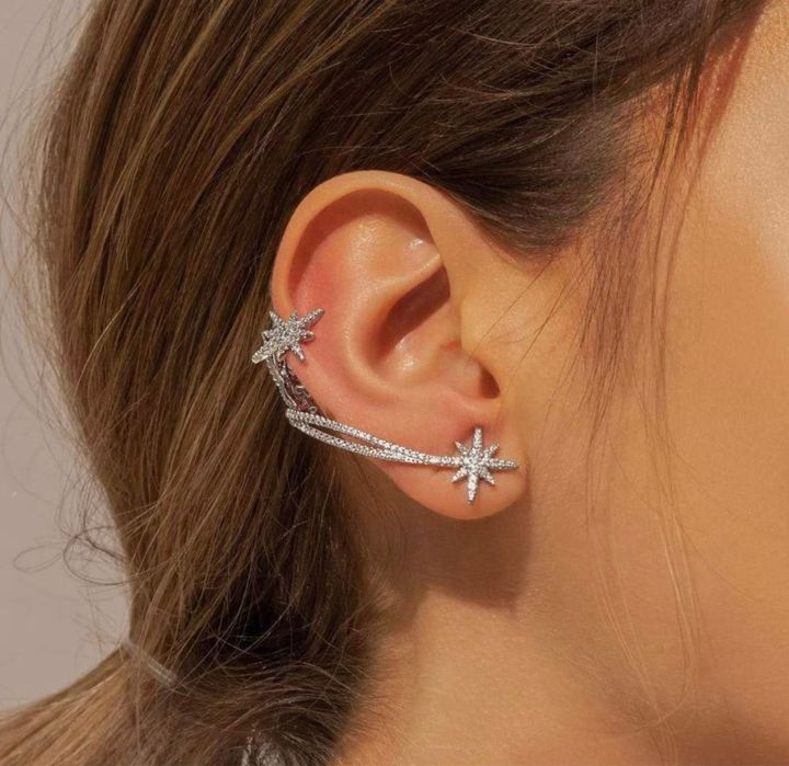 Серебряные ассиметричные серьги Apm Monaco