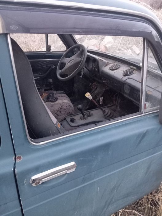 Продам ниву. Не на ходу