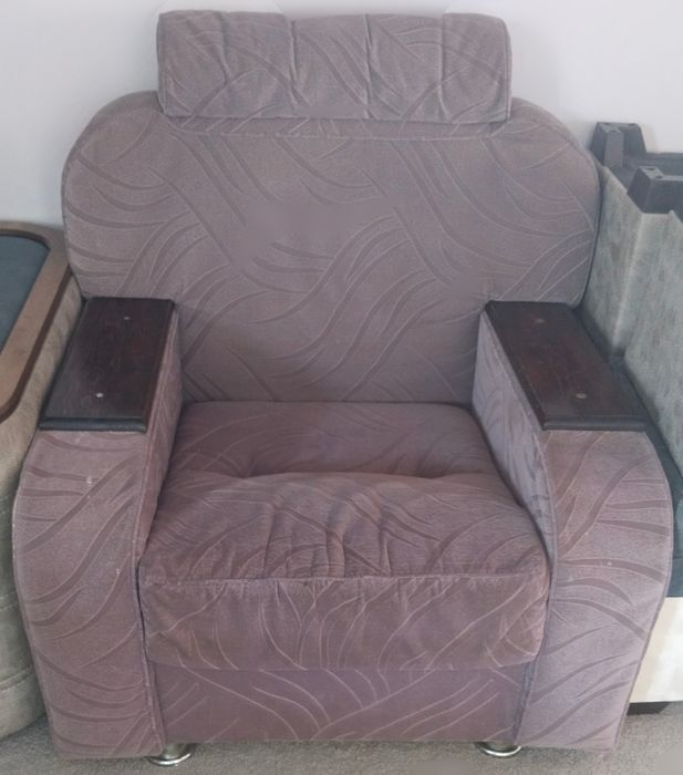 Kreslo sotiladi xolati zõr