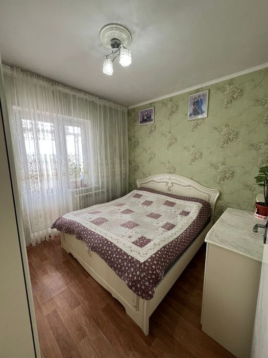3 бөлмелі пәтер сатылады тез арада, саудасы бар