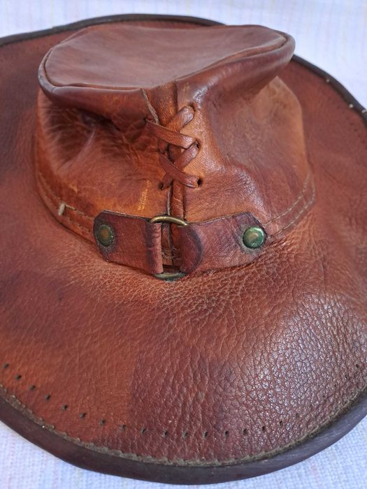 palarie cowboy piele veche