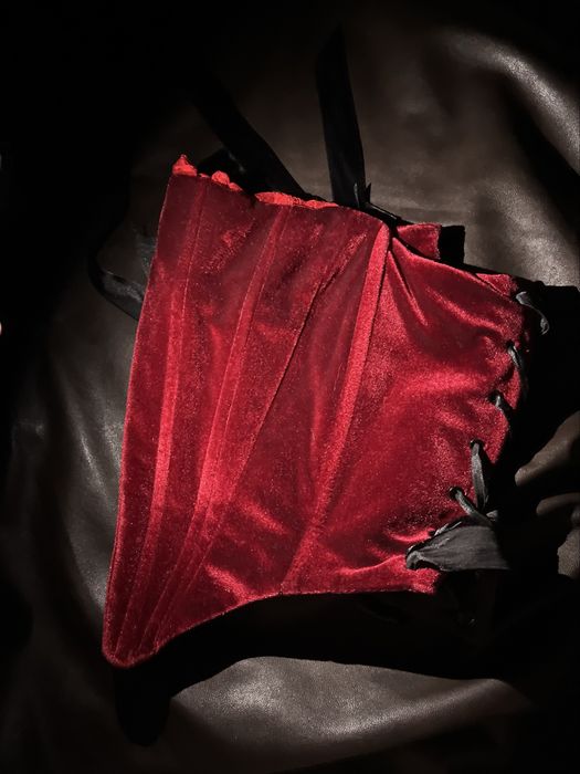 бархатный корсет