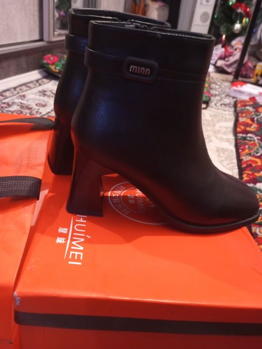 кишки этик.размери 36 .корейски.ранги кора.янги кийилмаган.